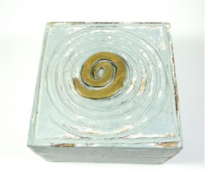 Spiral, Box
