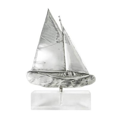 Sailing Yacht, Silver 999°, mounted on acrylic base.
